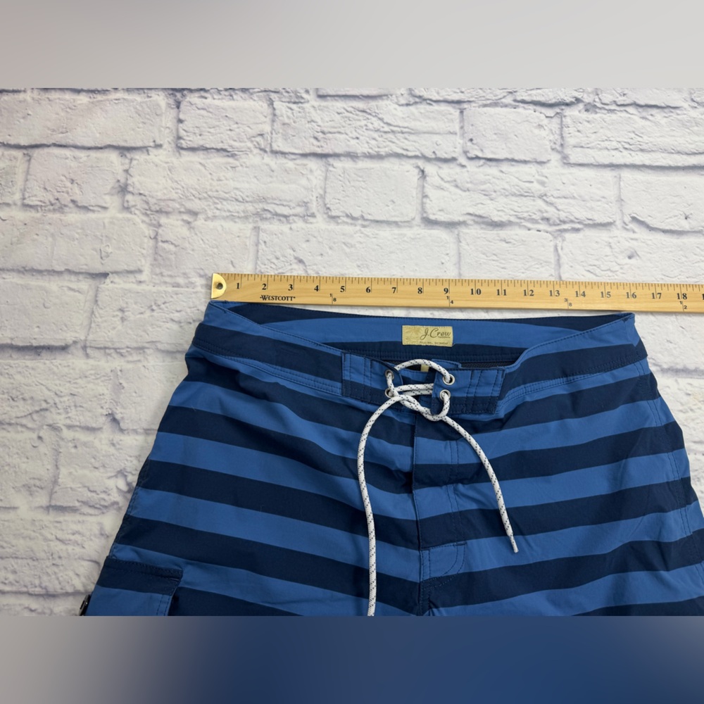J. Crew Men’s Horizontal Stripe Swim Board Shorts in Navy & Sky Blue. Size 32/M - Picture 6 of 10